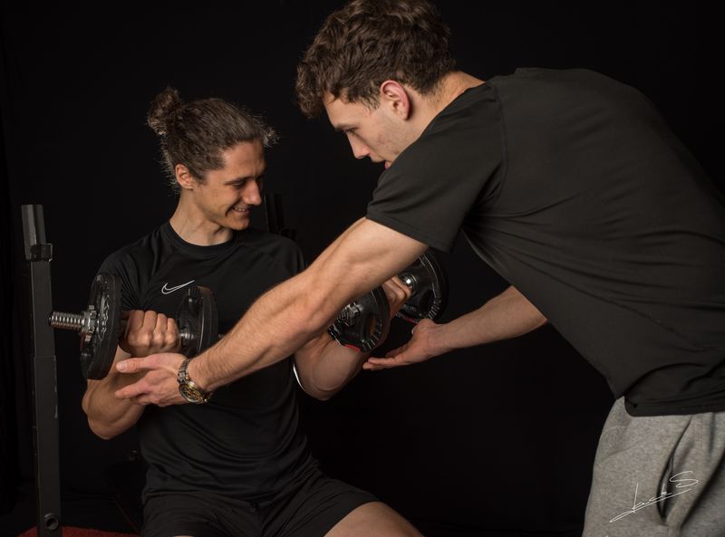 Personal trainer aan huis in Herzele — training met professioneel materiaal