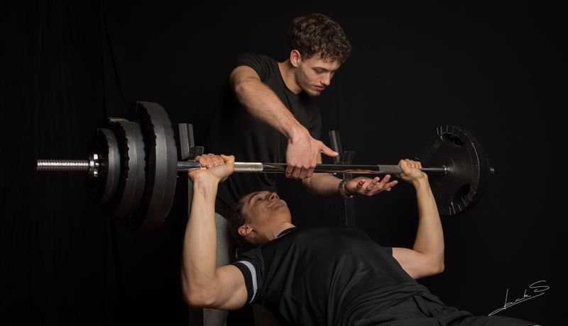 Personal trainer aan huis in Kruisem — training met professioneel materiaal